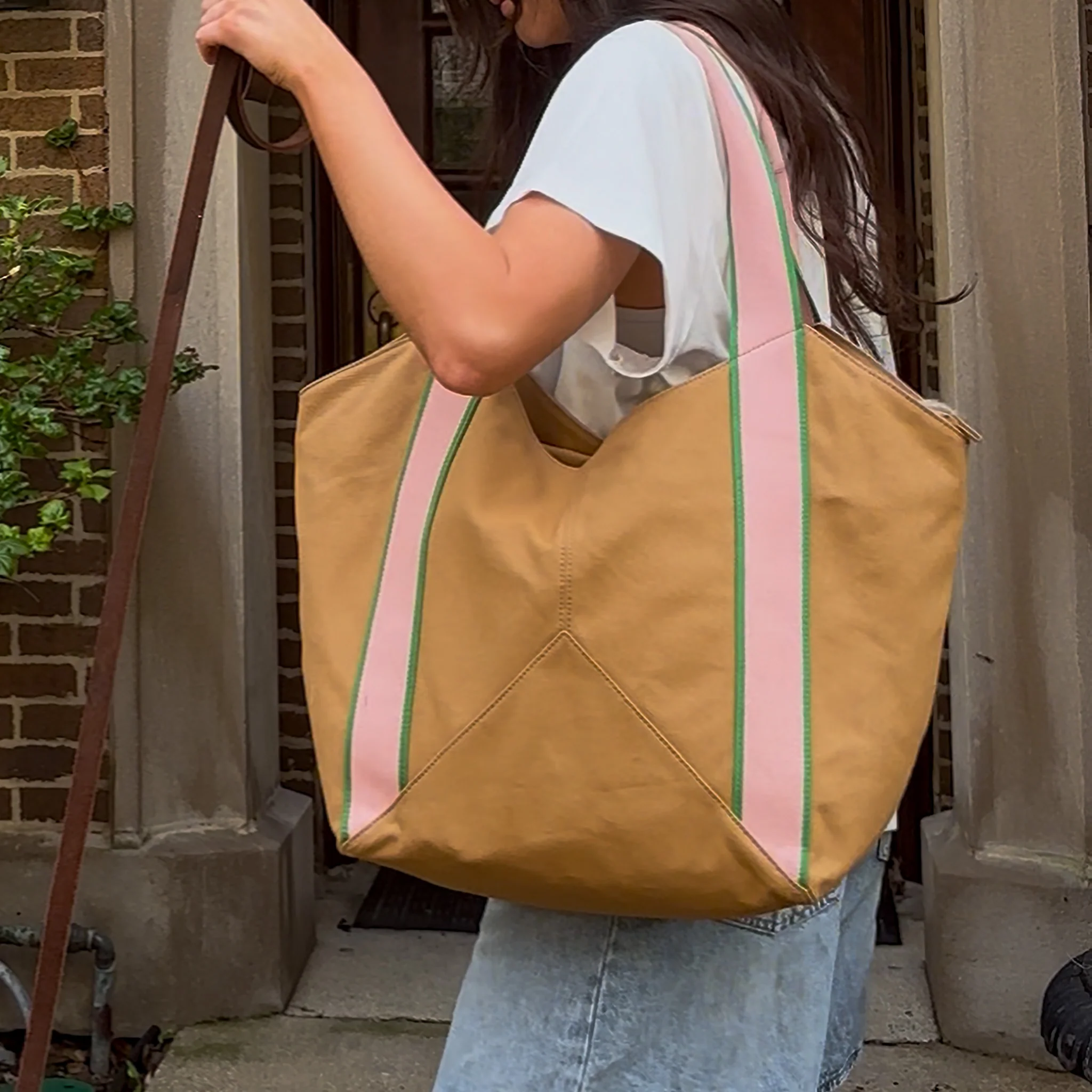 Beverly Tote - Image 4