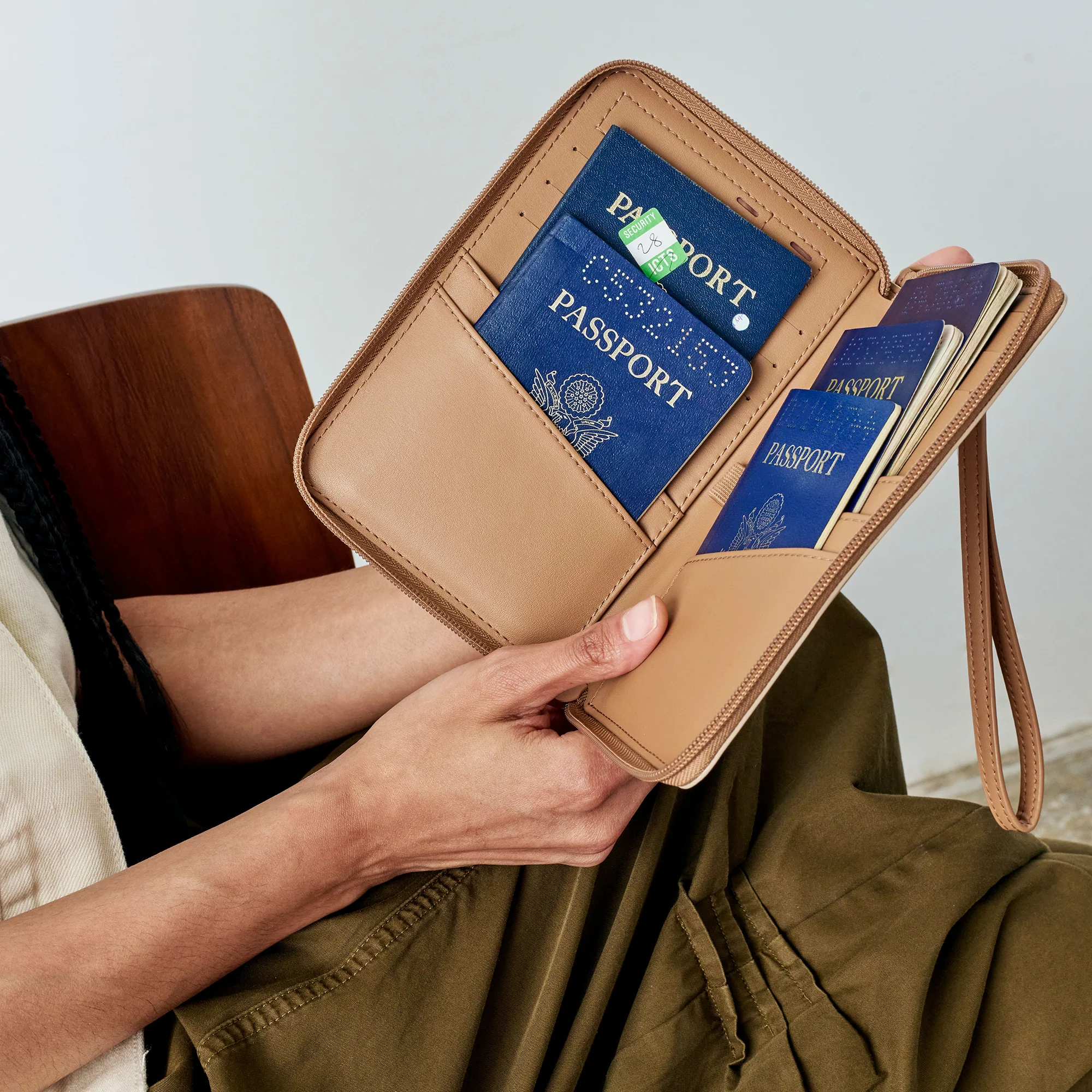 Family Passport Holder - Image 3